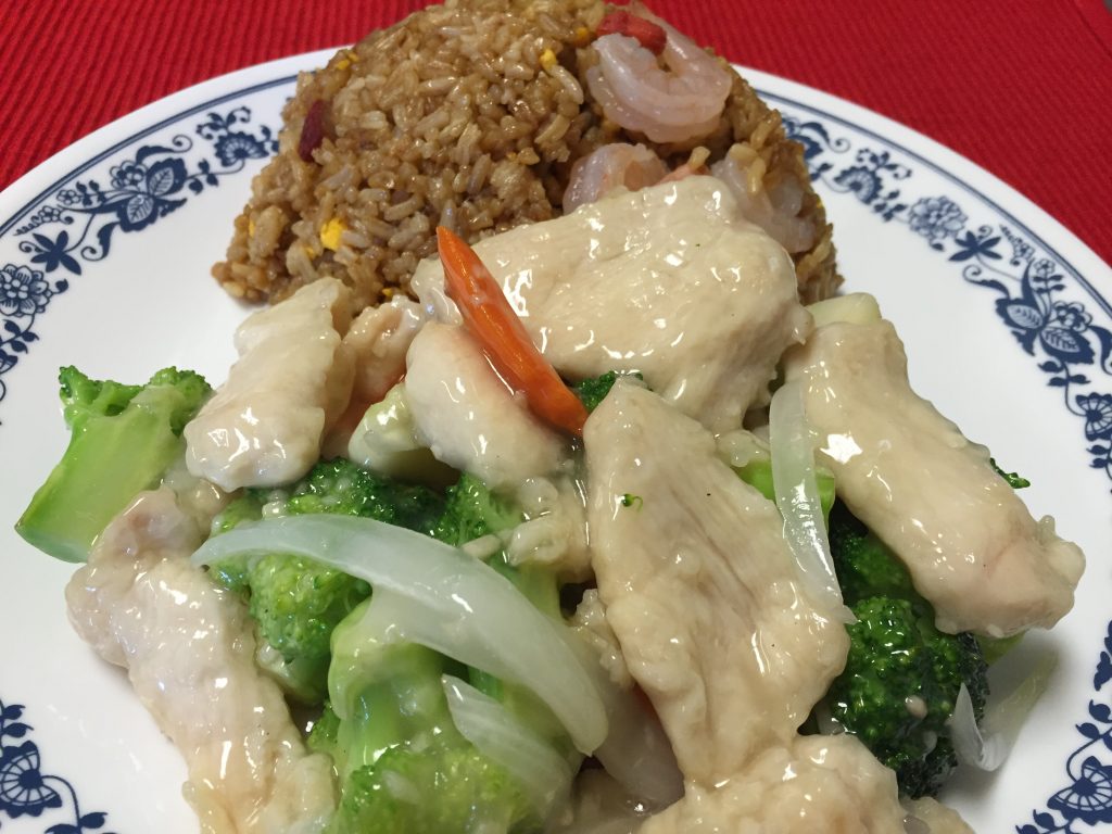 Chicken & Broccoli (White sauce)